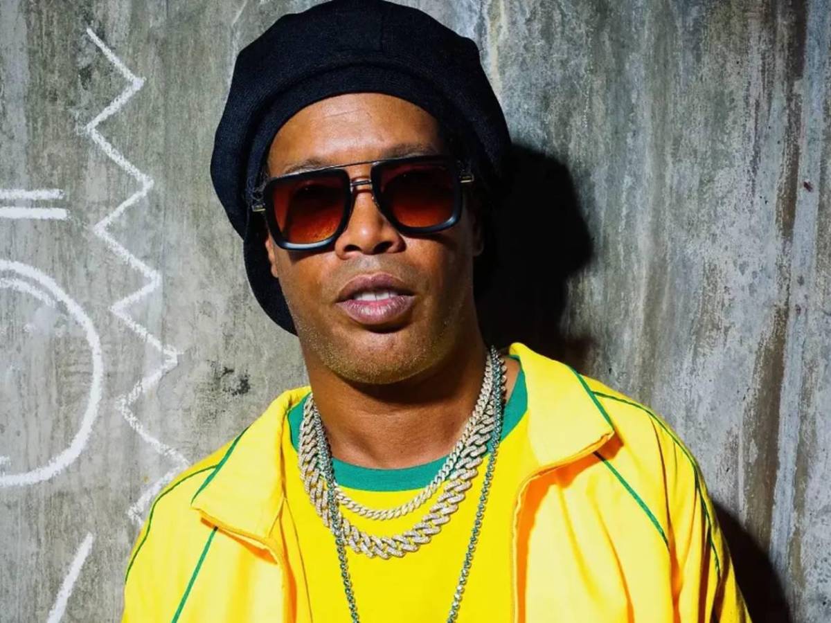 ¡Bombazo! Ronaldinho sale del retiro y ya fue presentado: este será su salario