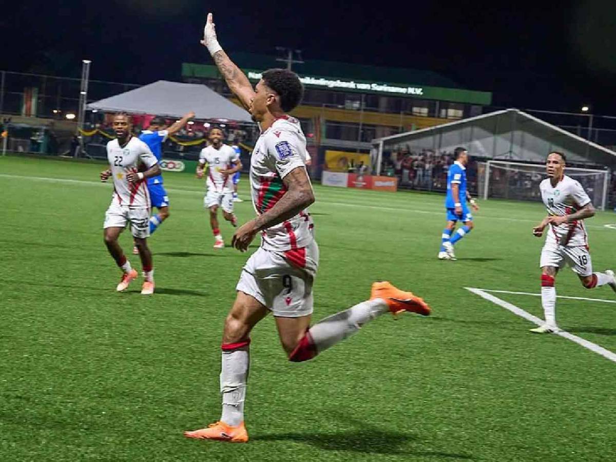 Dejó a Honduras sin Mundial y renuncia: Selección de Concacaf se queda sin DT