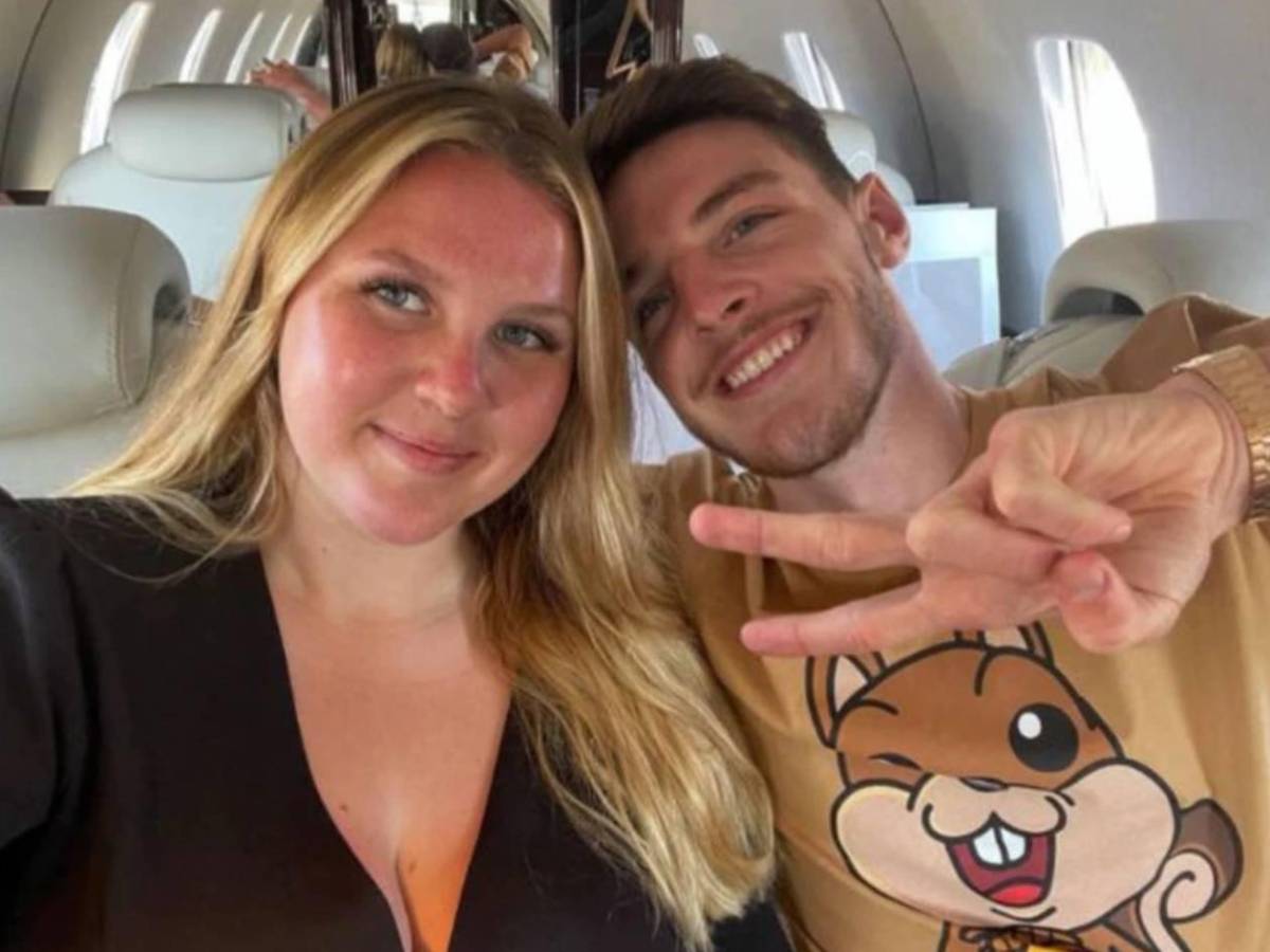 Declan Rice defiende a su esposa tras recibir ataques y ella toma decisión