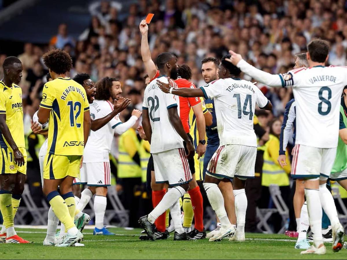 Vinicius recibe la peor noticia para al Clásico ante Barcelona tras su insólita expulsión