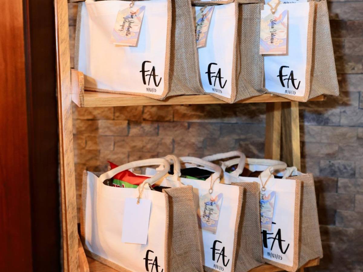 Coctel de bienvenida previo a la boda entre Allery y Francisco