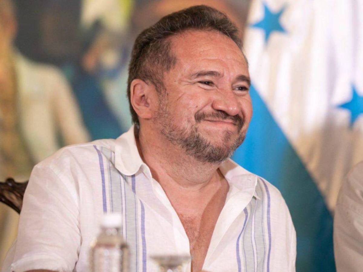 Romeo Vásquez vuelve a la carga con ataque a Enrique Flores Lanza: Te torciste