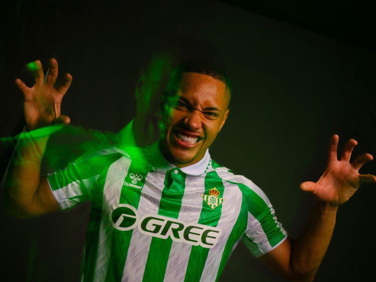 Vitor Roque recibe la peor de las noticias cuando había recuperado su nivel