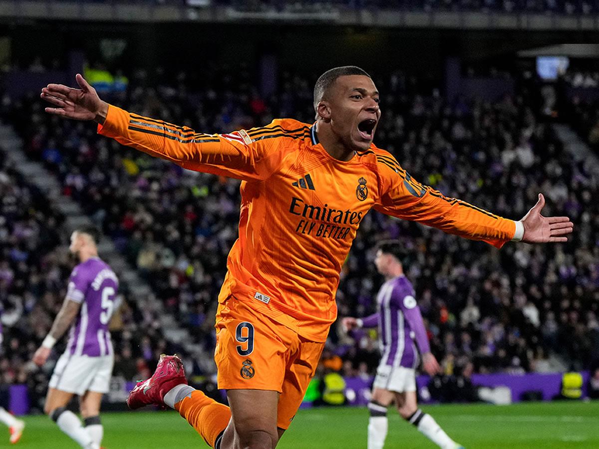 Mbappé brilla con hat-trick y Real Madrid golea al Valladolid en la Liga Española