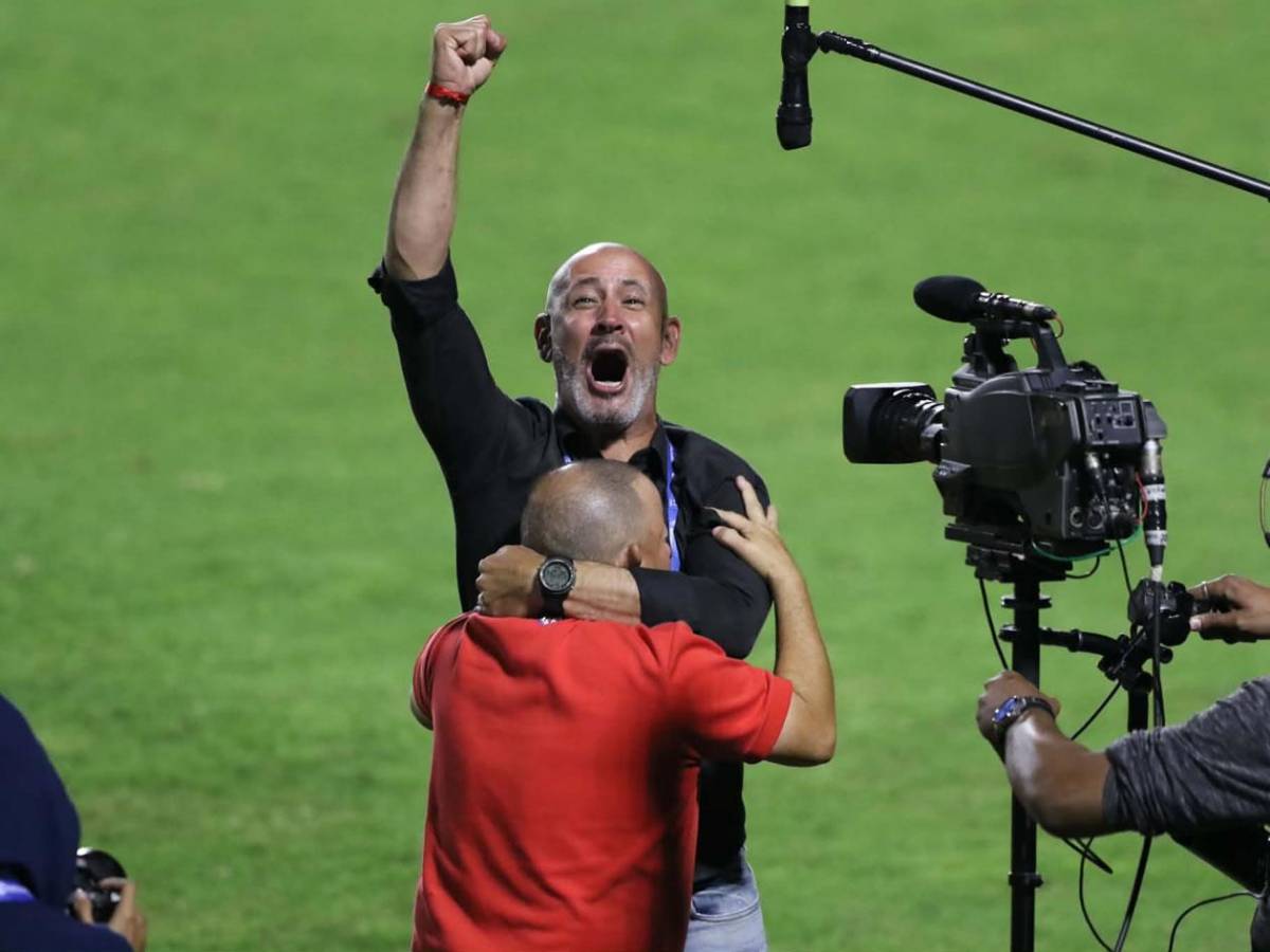 Olimpia celebra la Copa 40, Espinel como nunca antes visto y gesto de Marathón
