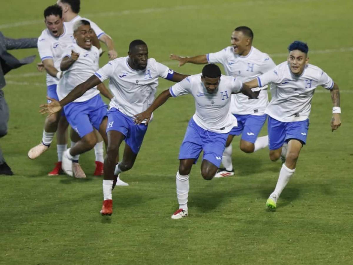 Tiktokers de Honduras festejan, Supremo conquista a Milagro, relajo y ¿quién es la chica de azul?