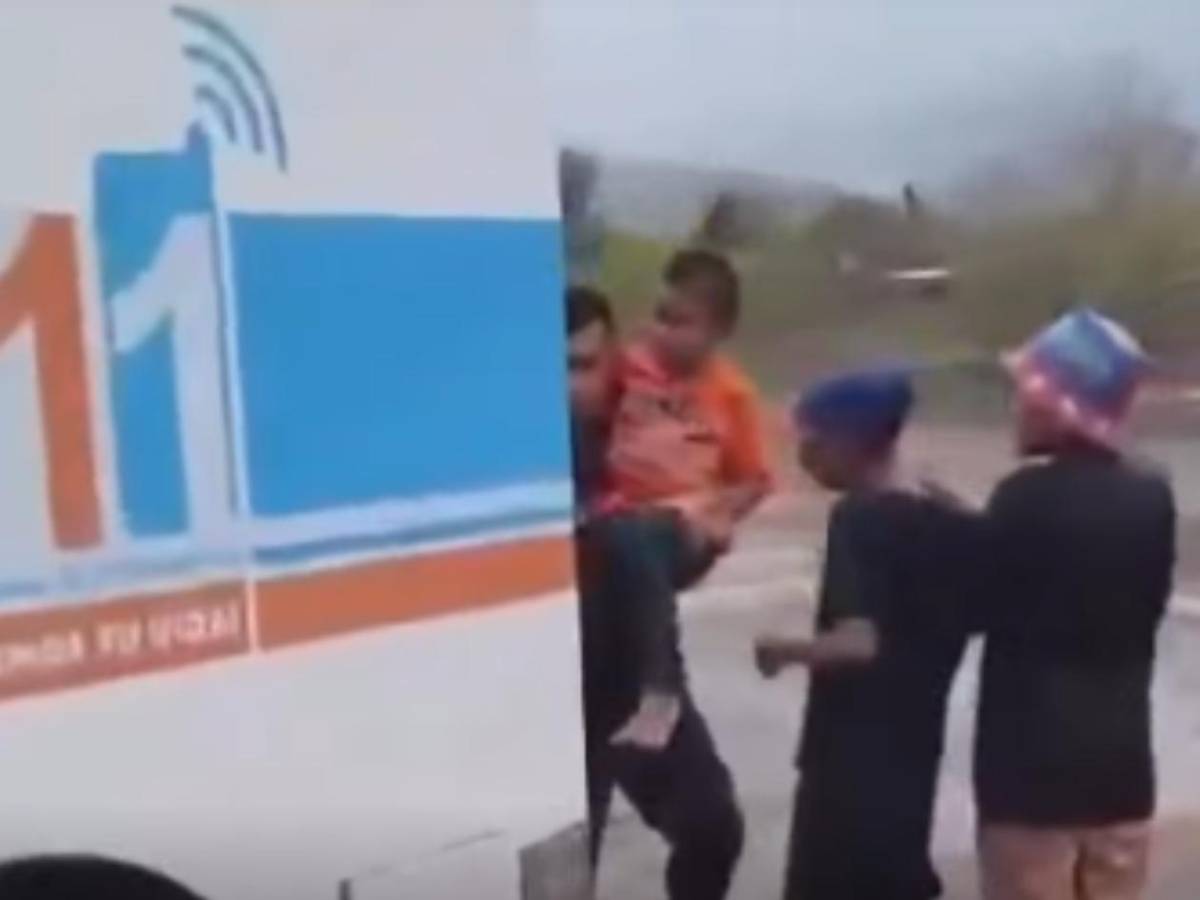 Se derrumba escuela en Comayagua con alumnos en su interior