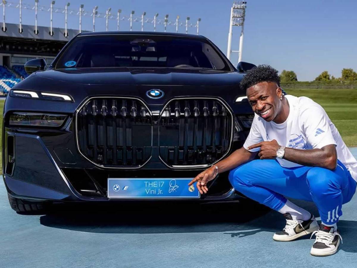 Jugadores de Real Madrid estrenan autos de lujo: Mastantuono sorprende y quién con el más caro