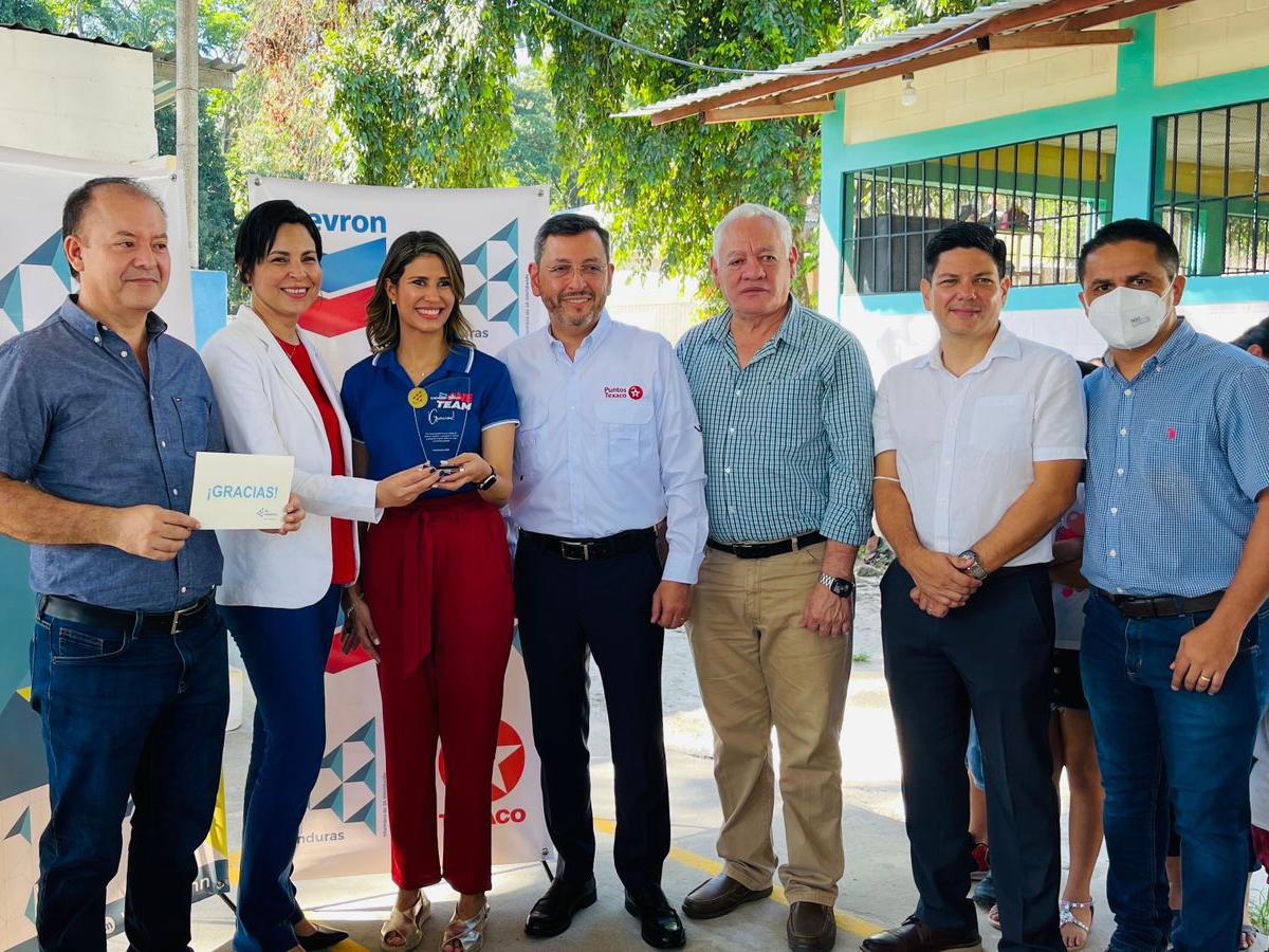 Más de 1,200 niños y jóvenes beneficiados con programas de Fundamentos Empresariales gracias a socio aliado Chevron-Texaco