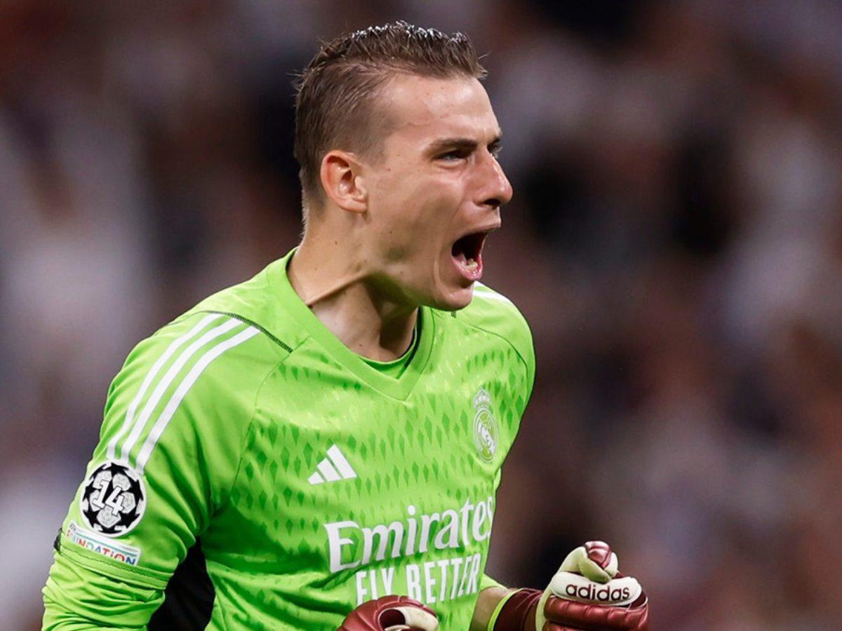 El portero ucraniano Lunin ha sido puesto en venta por el Real Madrid.