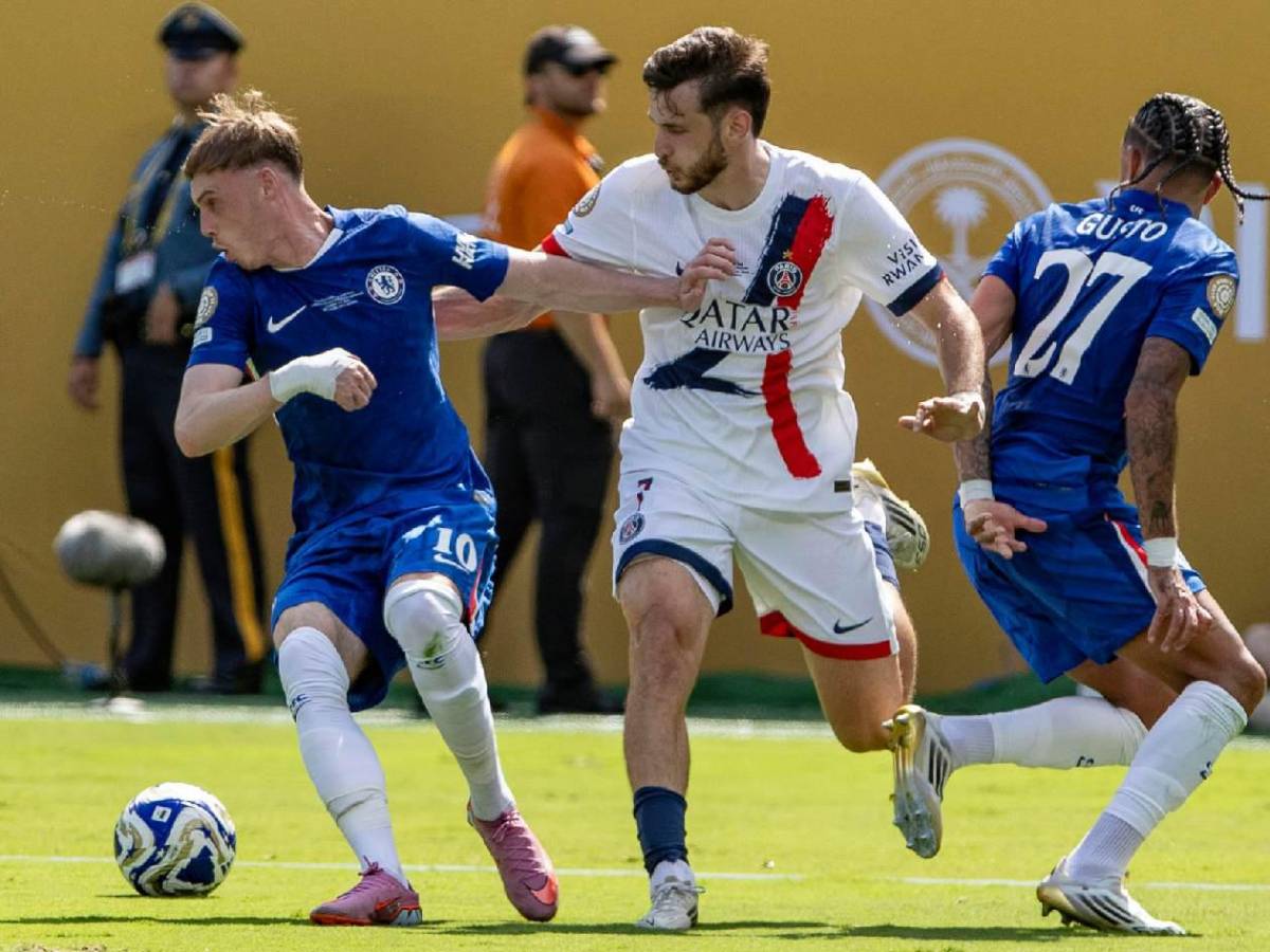 Luis Enrique perdió el control, agresión, zafarrancho y Chelsea humilló al PSG