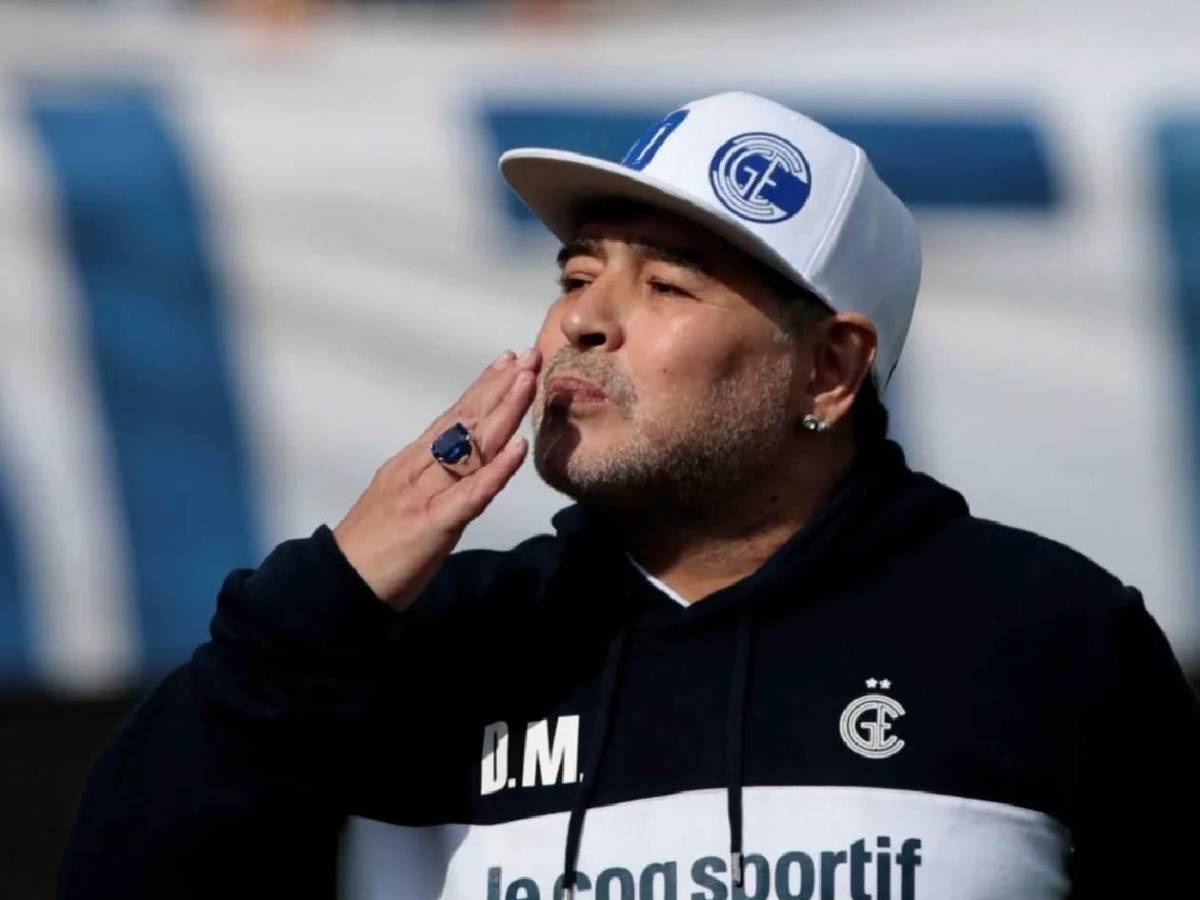 Mintió sobre operación a Maradona: nuevas revelaciones antes de su muerte