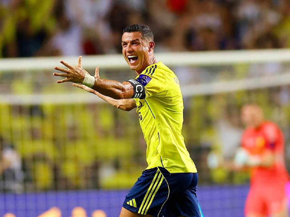 Cristiano Ronaldo echó a Benzema, gesto a Joao Félix y debutó otro exBarcelona