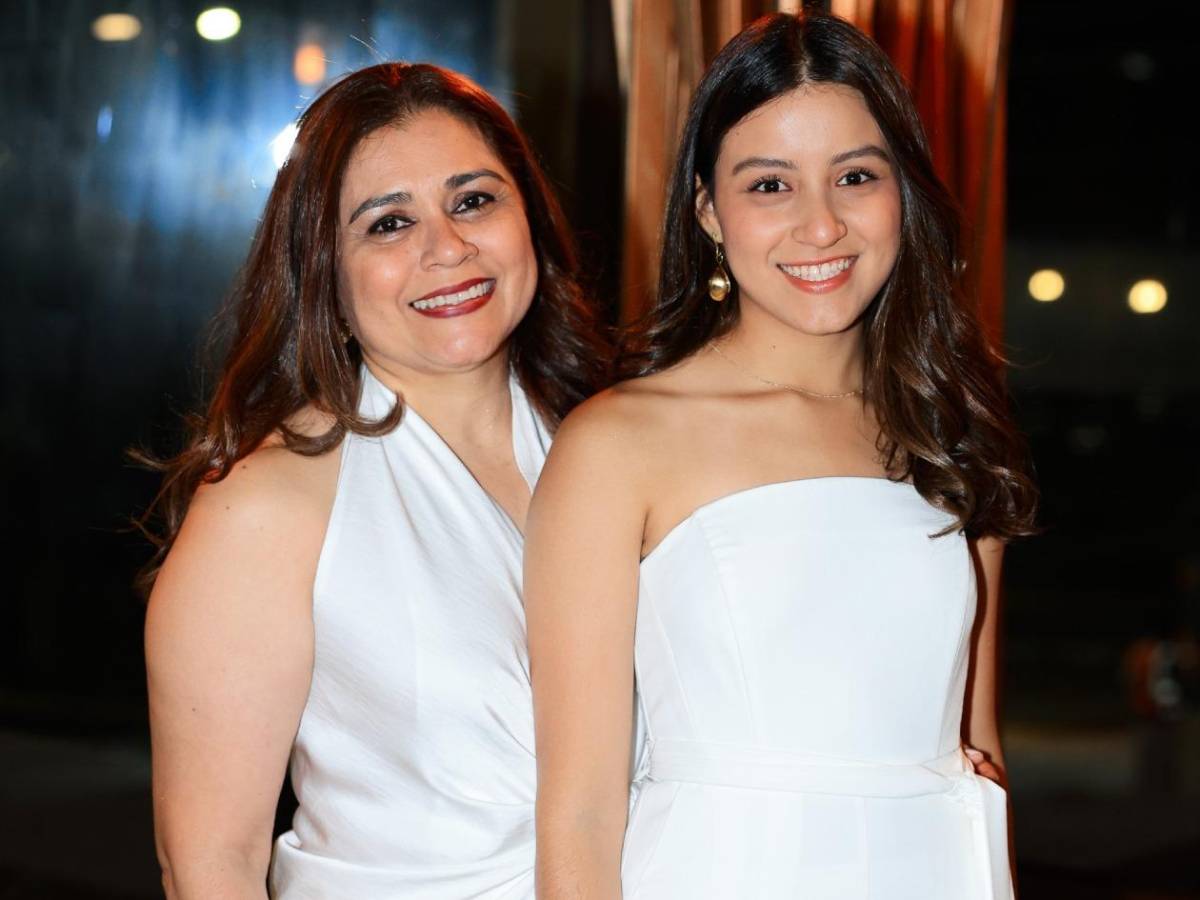 Coctel de bienvenida previo a la boda entre Allery y Francisco