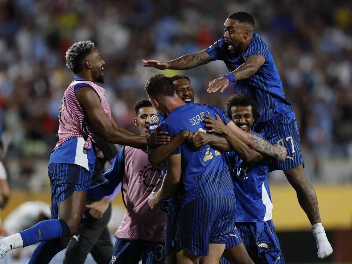 La razón del enfado de Guardiola con el árbitro, dolor del City eliminado y locura