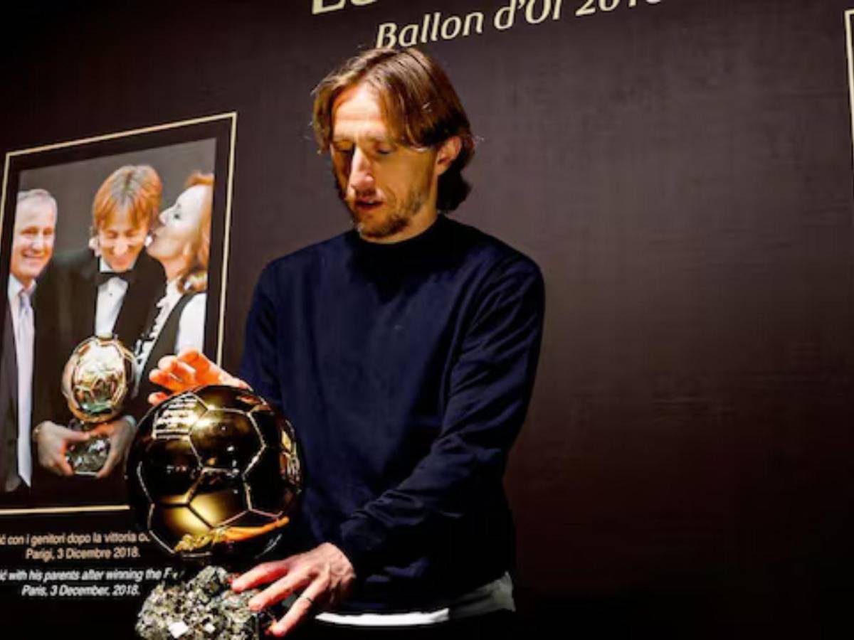 Luka Modric enfurece al Real Madrid: decidió donar su Balón de Oro a otro equipo