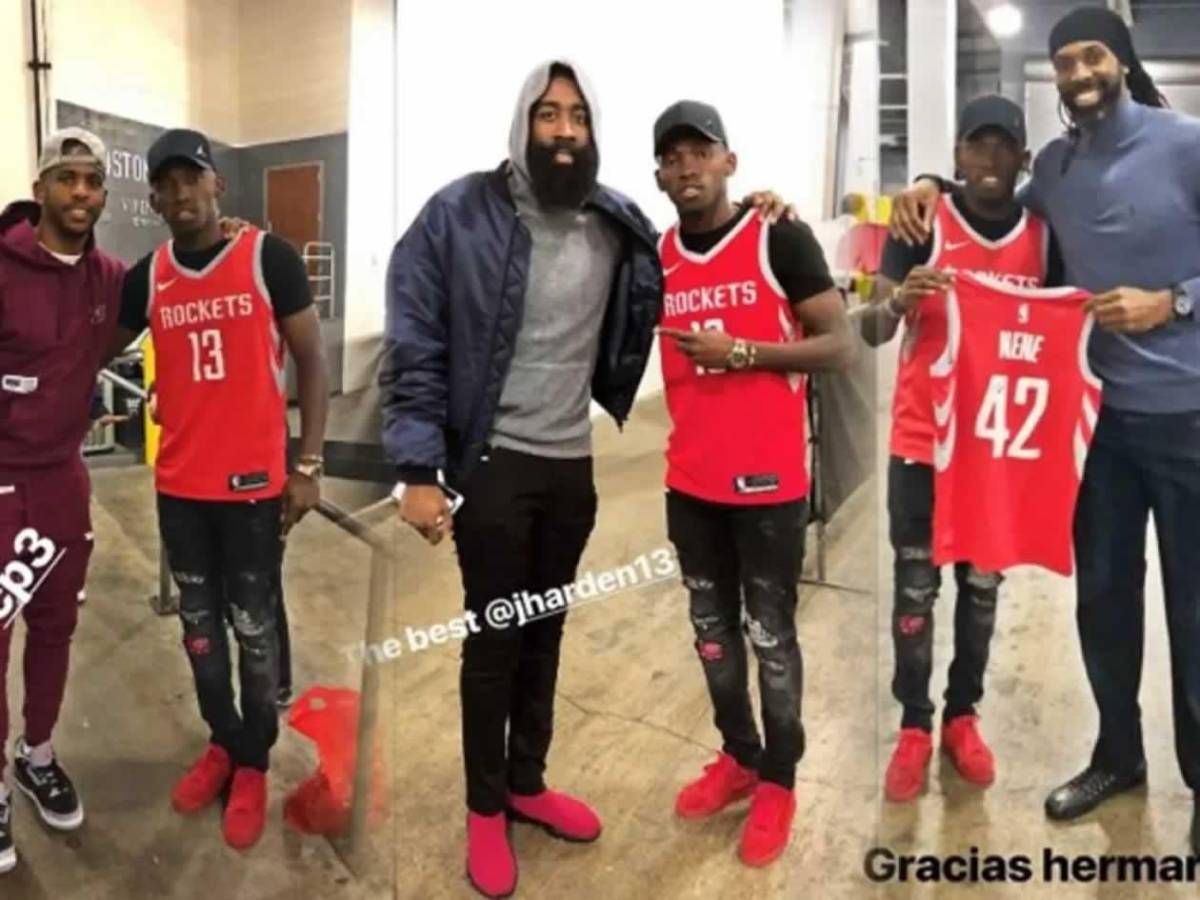 Ganaron millones y se han dado grandes lujos: la vida de futbolistas hondureños en Europa