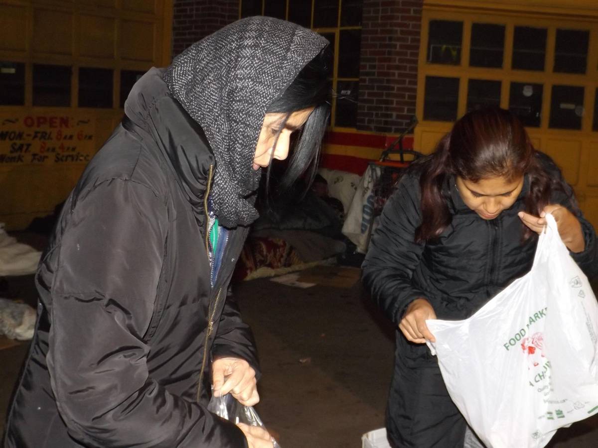 Familias pobres recibirán 500 dólares mensuales en Chicago, EEUU