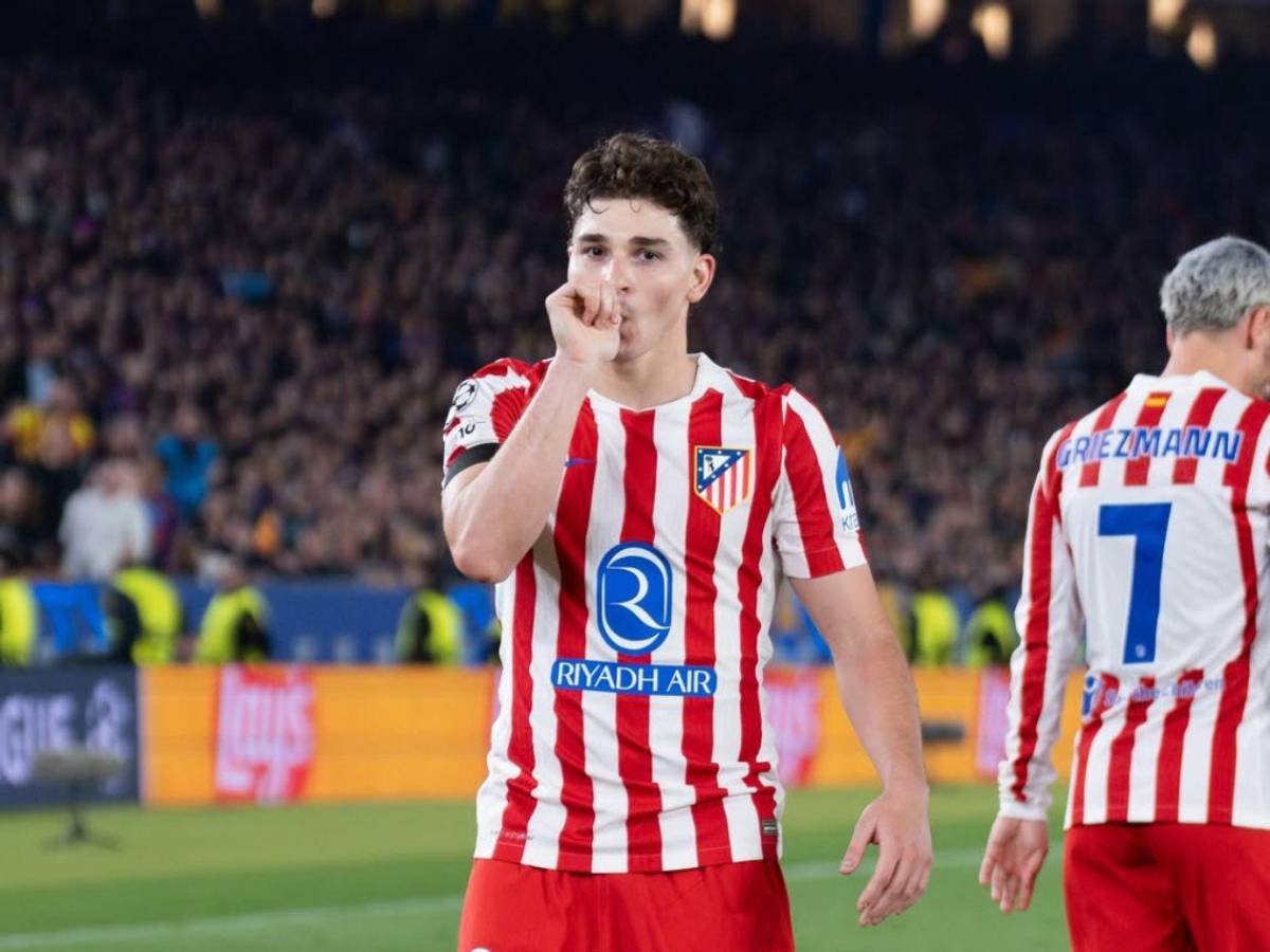 PSG lanza oferta bomba: los dos cracks que entrega por Julián Álvarez