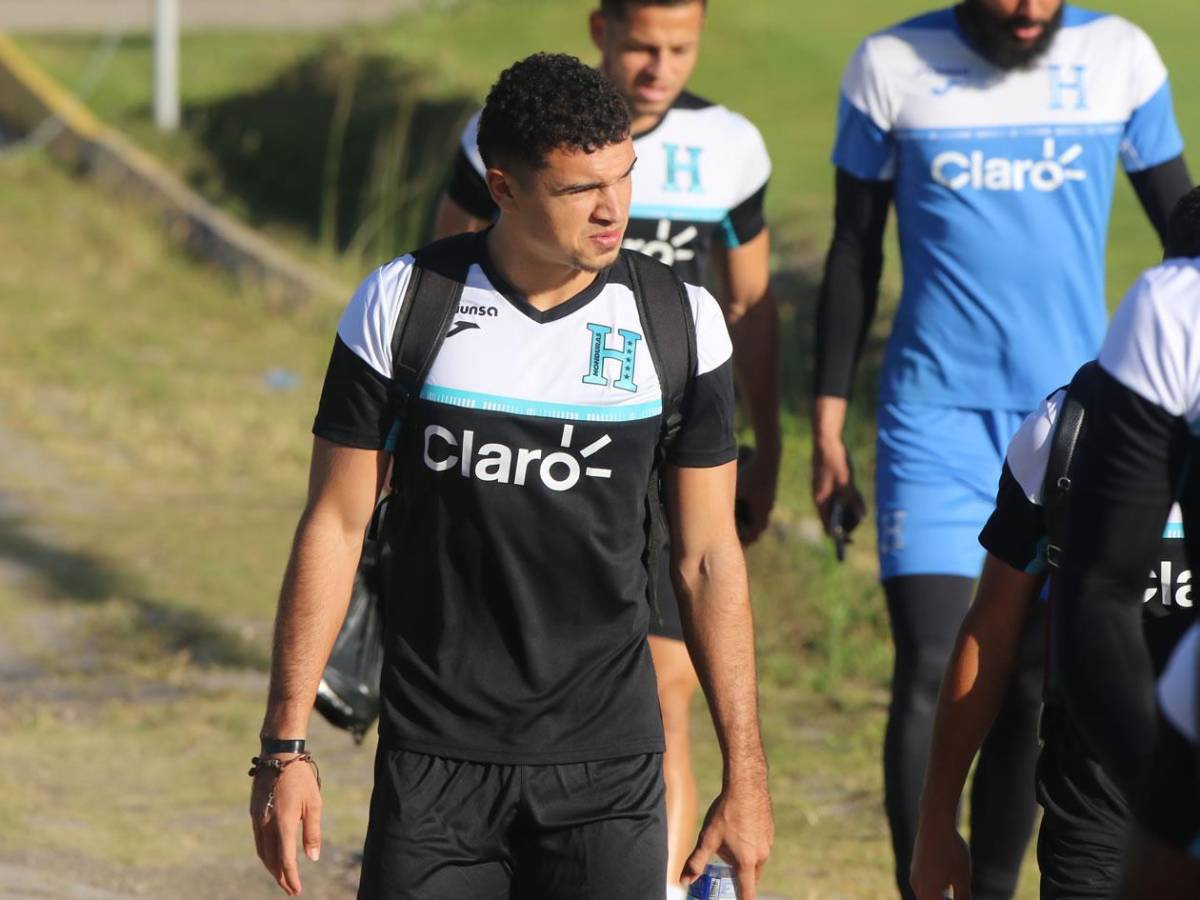 Selección de Honduras tuvo primer entreno, caras nuevas y alarma con jugador