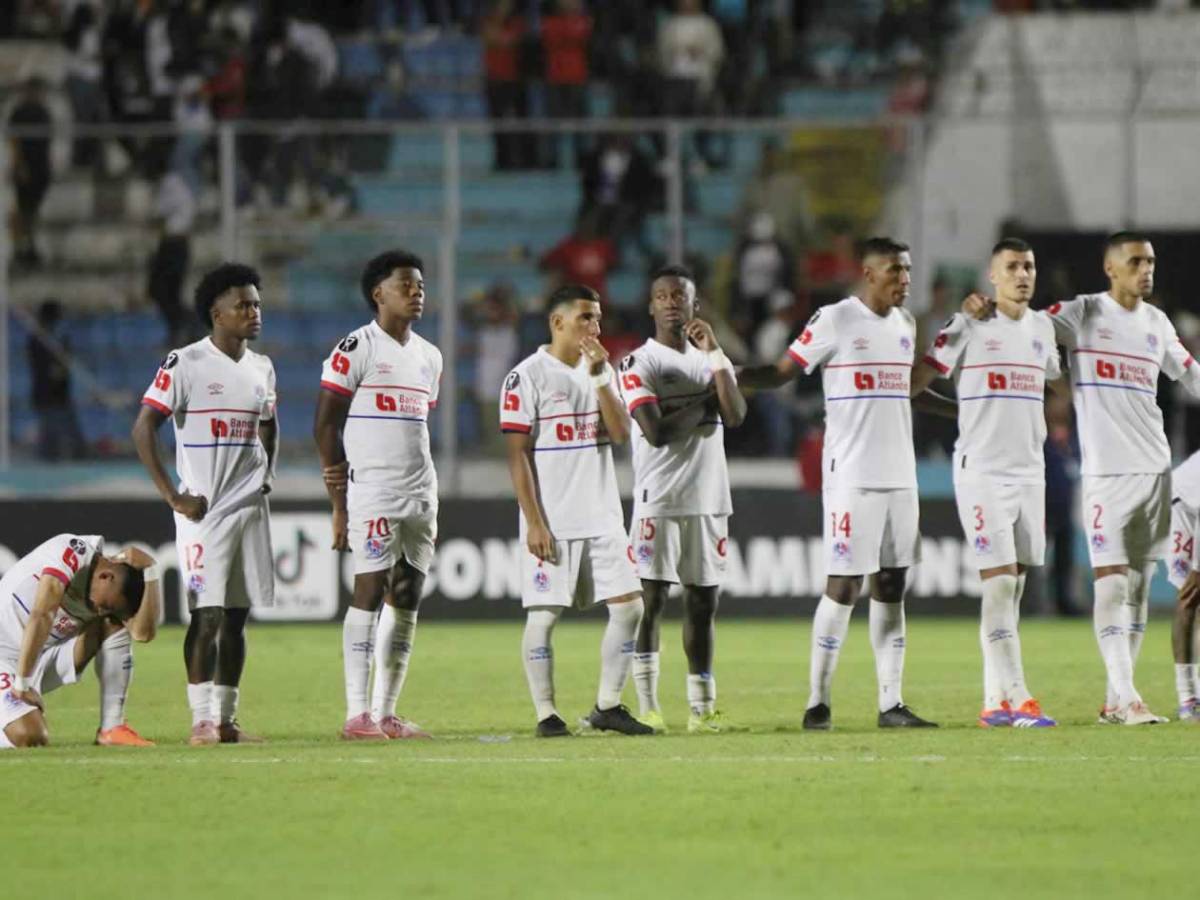 Olimpia llora la dolorosa eliminación, villanos en penales y Alajuelense festeja en el Nacional