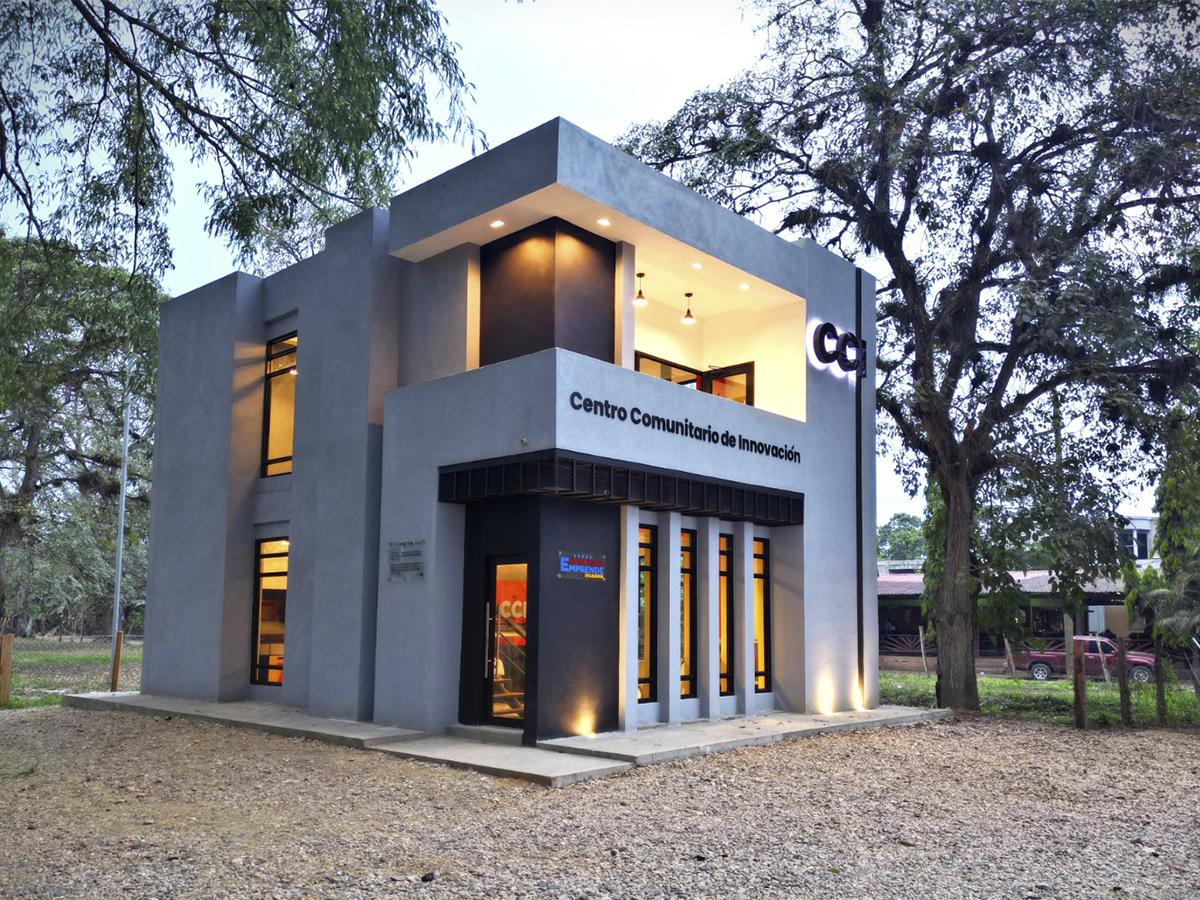 Impulsando sueños: Centros Comunitarios de Innovación para emprendedores