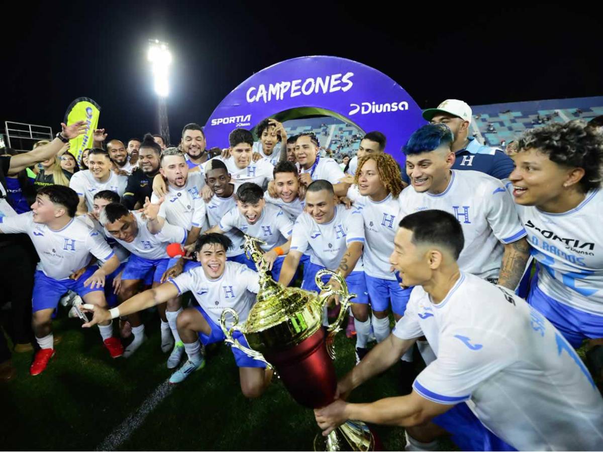 Tiktokers de Honduras festejan, Supremo conquista a Milagro, relajo y ¿quién es la chica de azul?