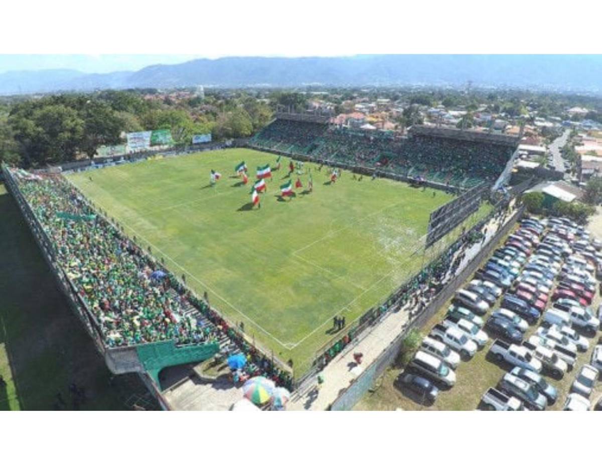 Estadios de fútbol de Honduras rediseñados por la inteligencia artificial