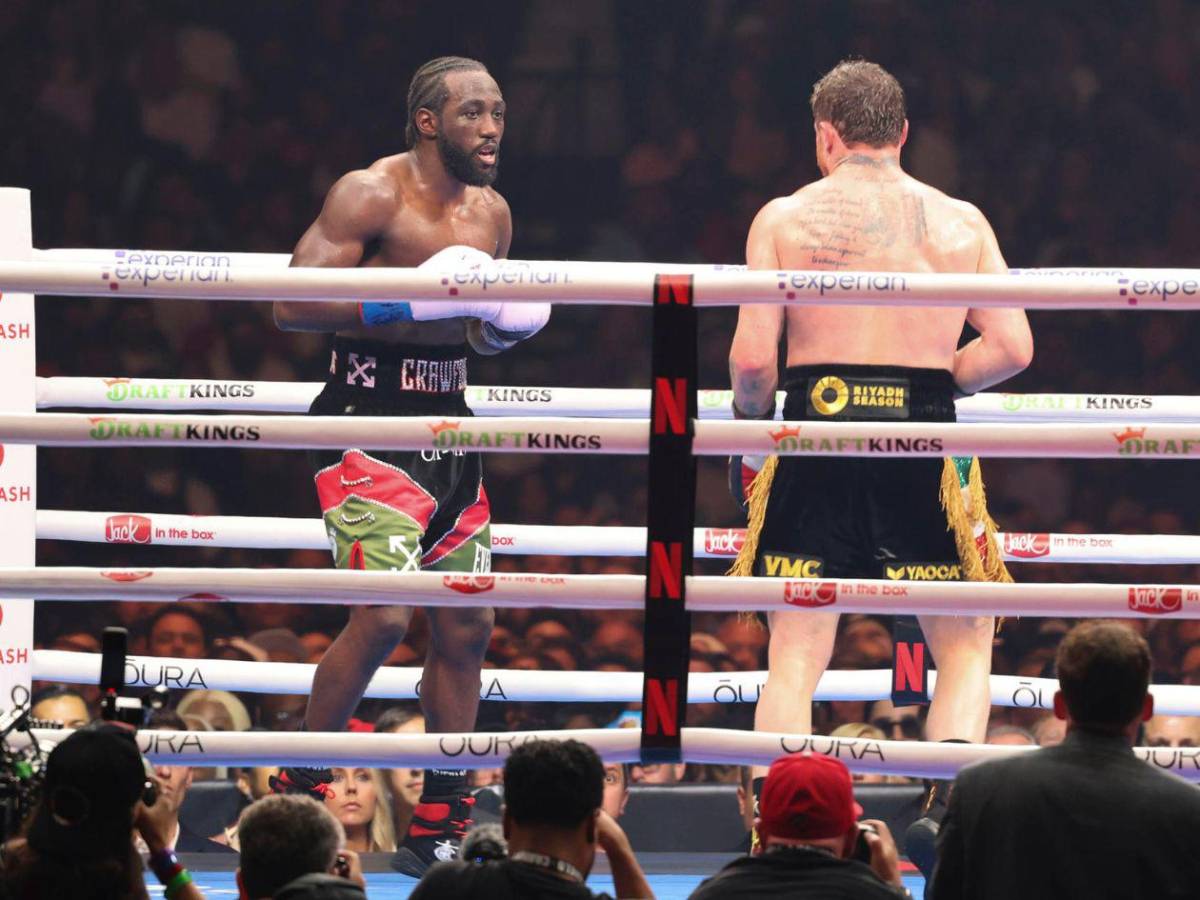 Noche amarga para Canelo: los famosos que presenciaron su derrota