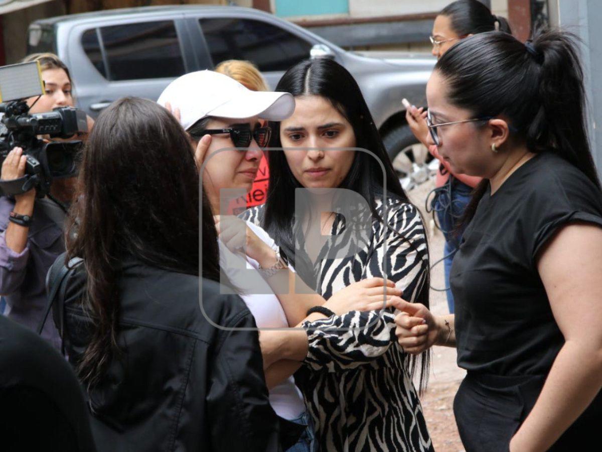 Retiran de la morgue el cuerpo de Mayra Tercero para velarlo