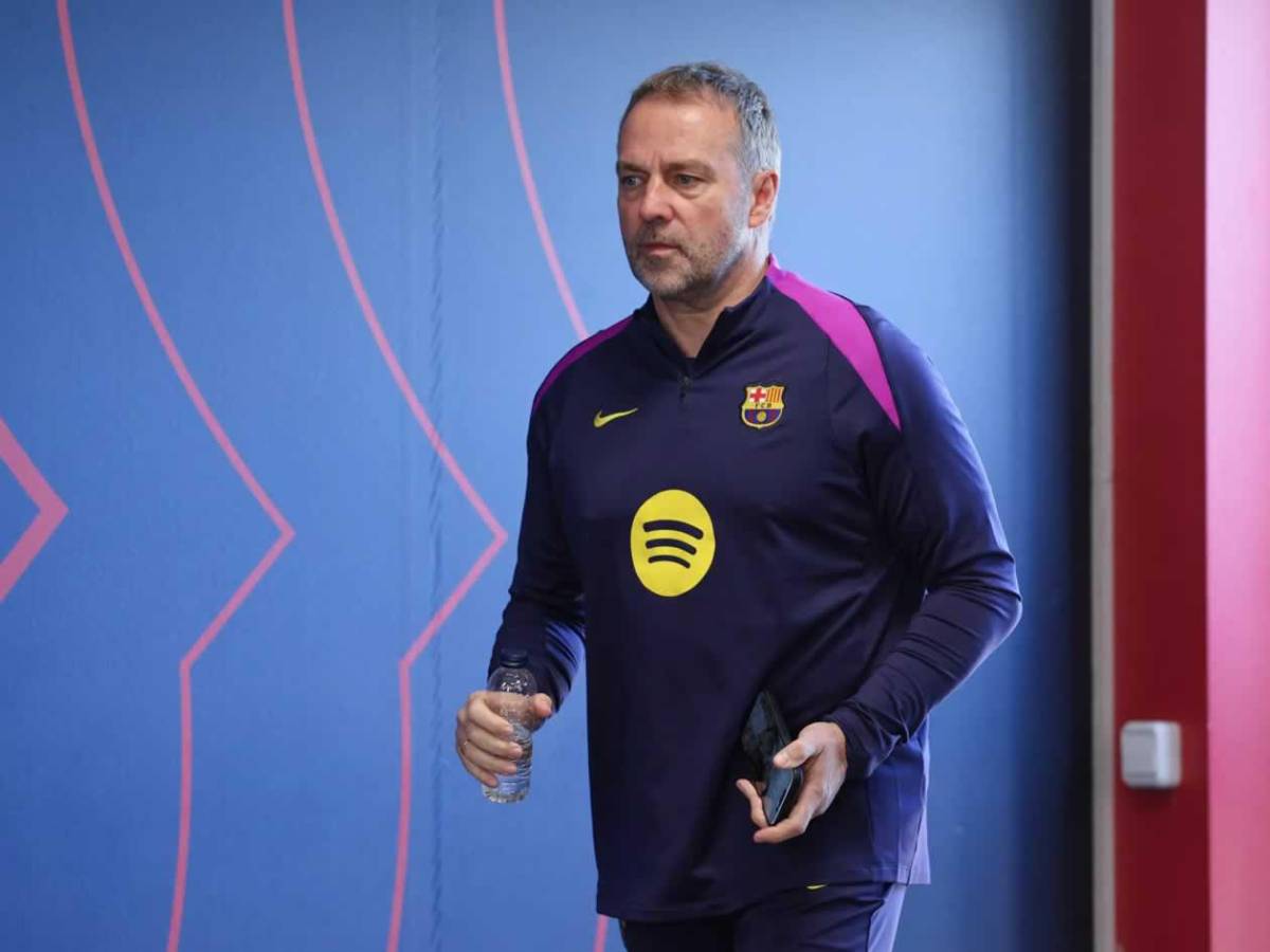 Flick no lo quiere ver ni en entrenamientos y le pide al Barcelona que lo venda o regale