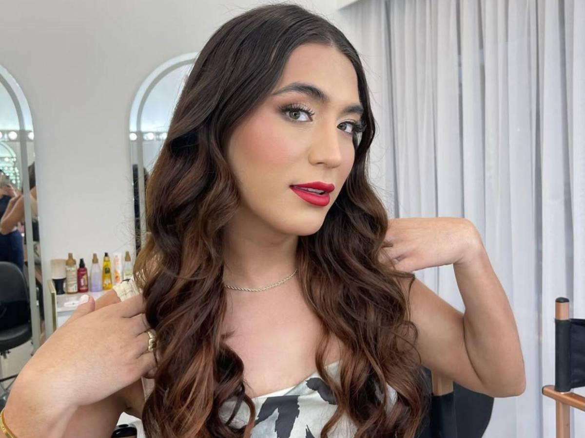 La Bicha Catracha presume su figura de reloj de arena tras cirugía