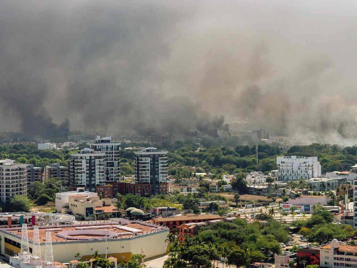 ¿Peligra sede del Mundial en México tras caos por muerte de El Mencho? Esto informan