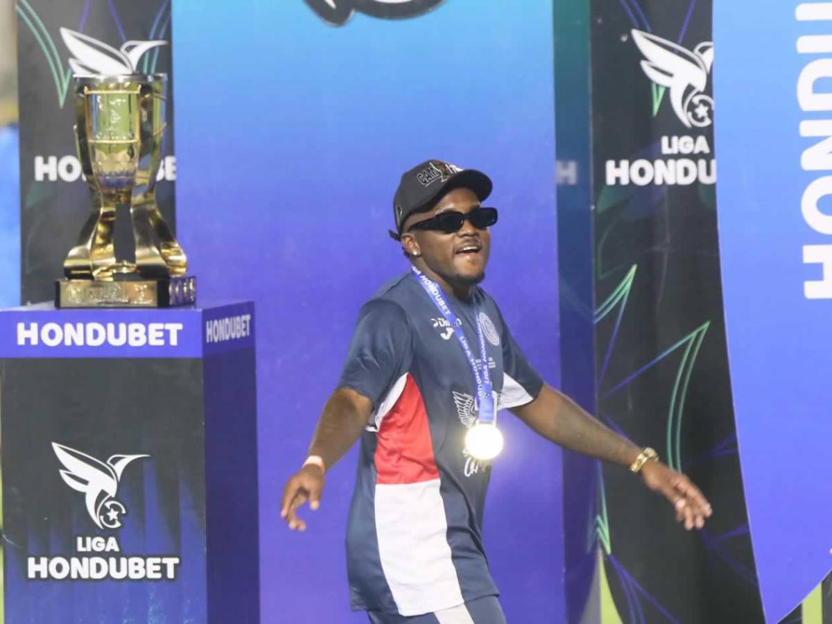Motagua campeón: festeja la Copa 20, baile del Búho Meléndez y emoción de Pedro Atala