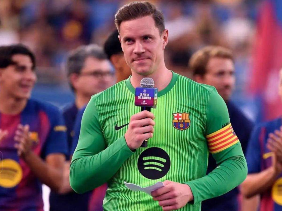 Hansi Flick descarta a tres jugadores del Barça y define el futuro de Marc Casadó​​​​​​