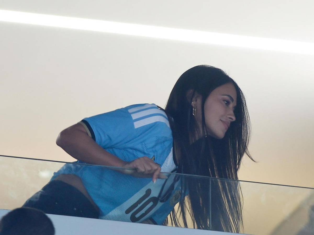 Messi llora en su adiós con Argentina, otro crack se retiró, la bronca e insólito regalo