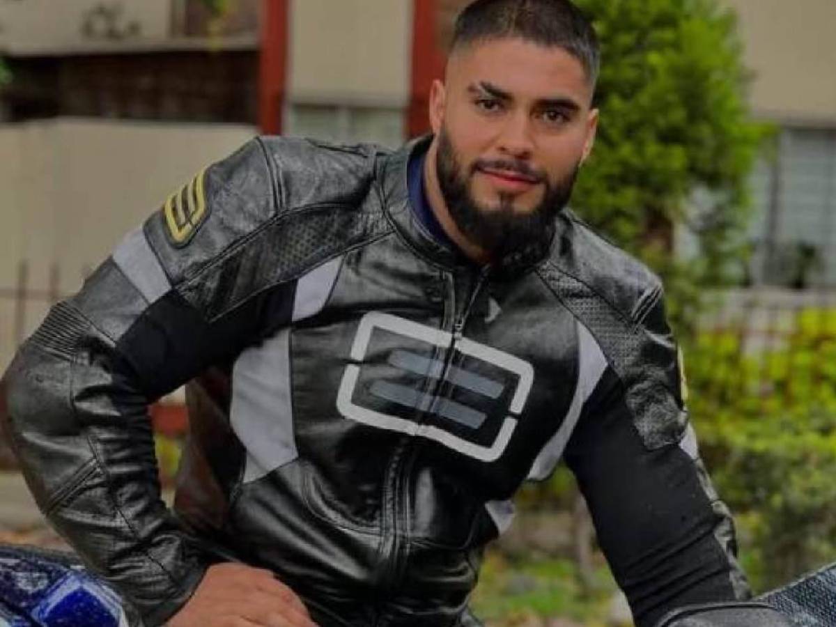 Conmoción: encuentran muerto a fisicoculturista en un baño; tenía disparos