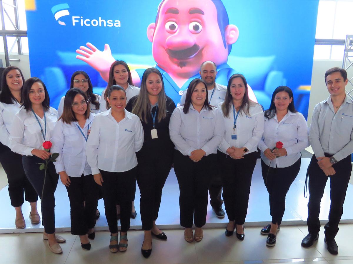 Ficohsa premia a madres hondureñas con innovadora promoción al cobrar sus remesas