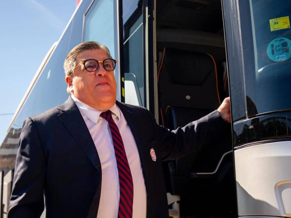 Piojo Herrera lo revela: Anuncia su decisión tras rumor de salida de Costa Rica