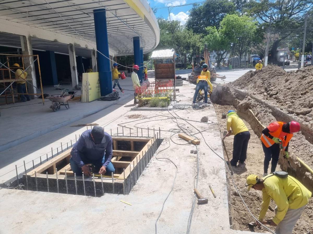 Obras de remodelación del gimnasio.