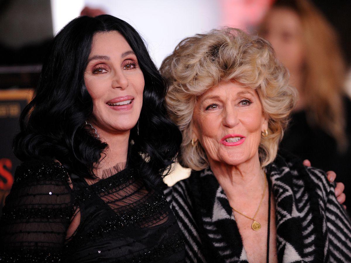 Muere Georgia Holt, madre de Cher, a los 96 años