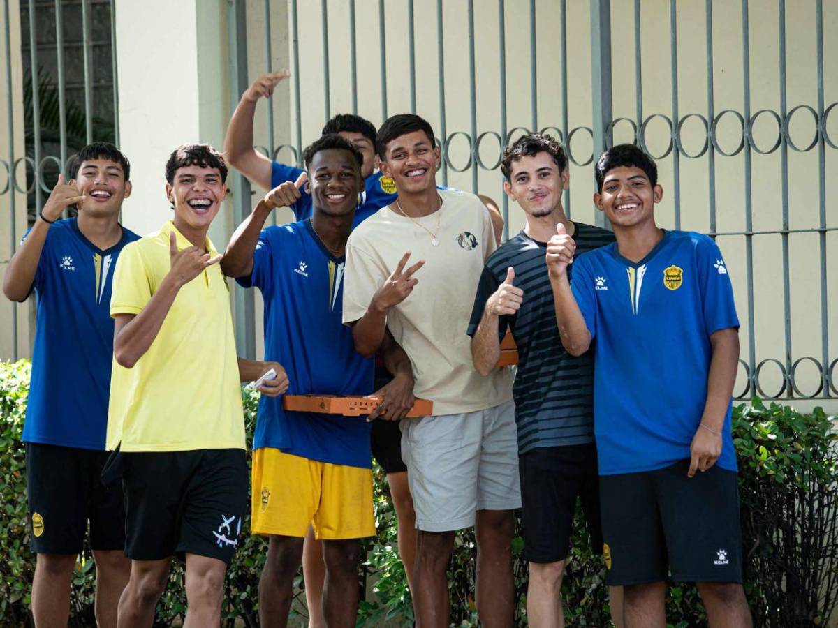 Derroche de belleza y ambientazo en la previa del clásico sampedrano