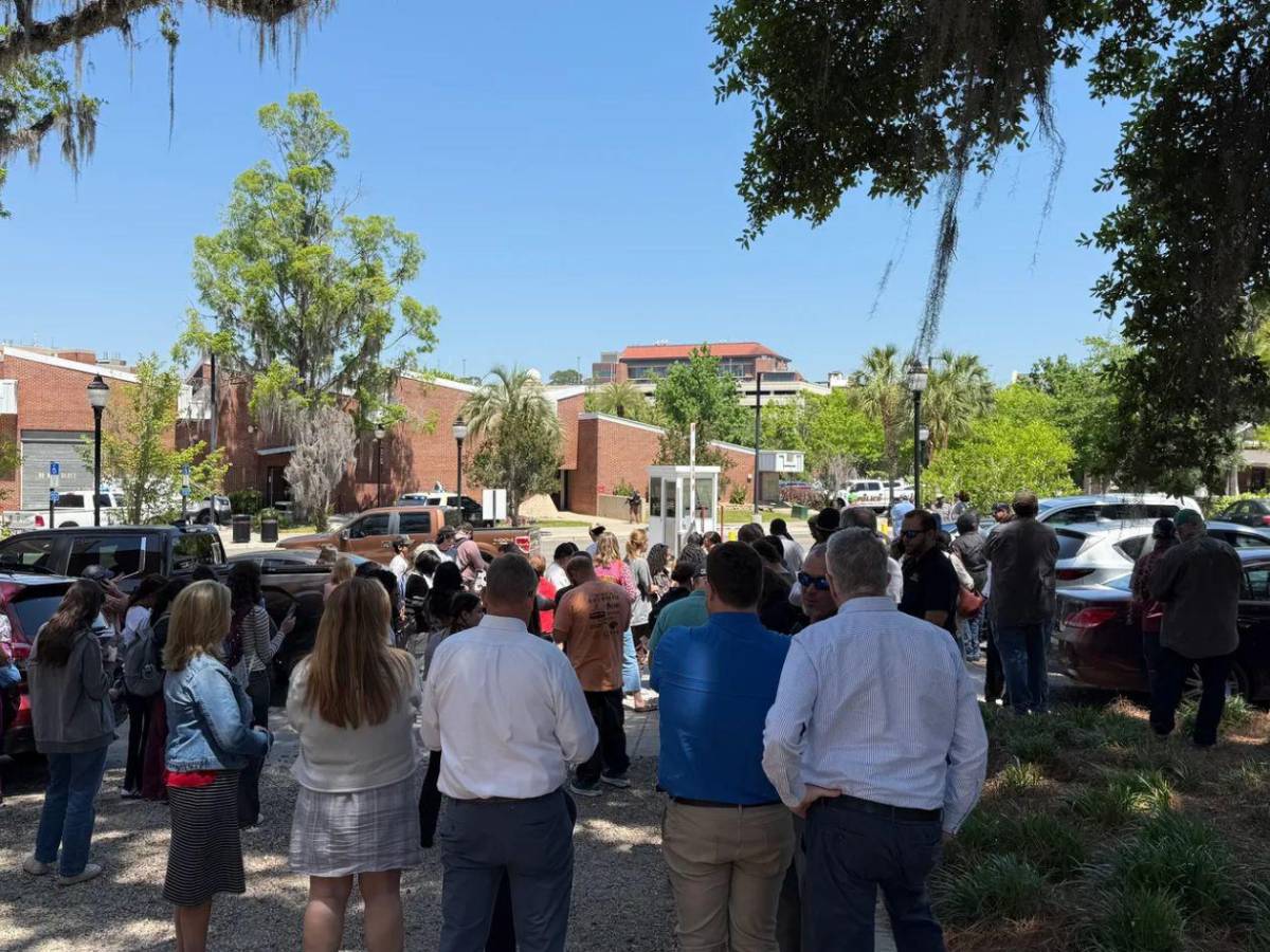 Sospechoso de tiroteo en Florida tenía versículo bíblico en su Instagram y es hijo de policía