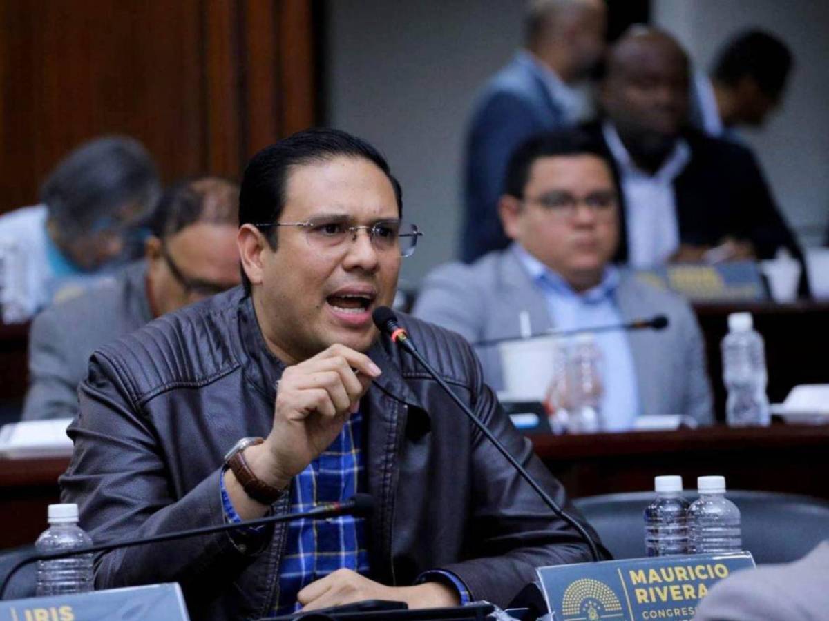 Mauricio Rivera recibe paliza en las primarias de Libre en Choluteca