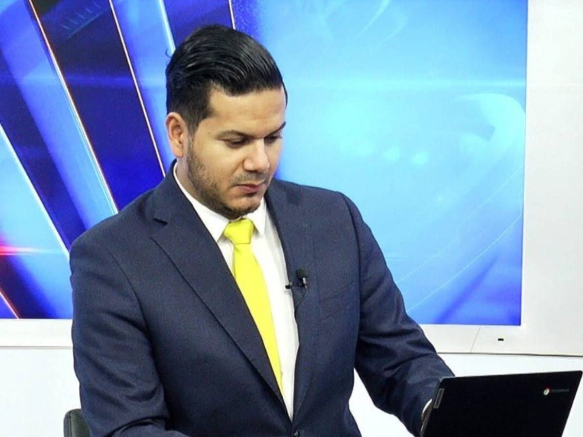 “Vengo a rescatar el nombre de mi hija”: Cossette López responde con una querella a César Silva y Rony Martínez tras insultos en UneTV