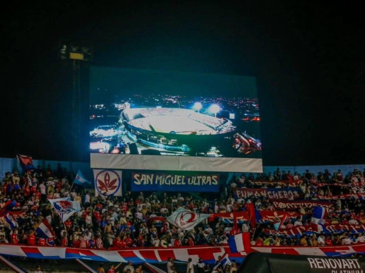 Denuncian lo que pasó con la nueva pantalla del Estadio Nacional “Chelato Uclés”