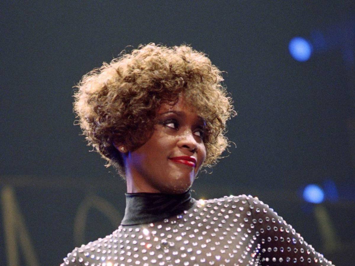 Whitney Houston regresa a los escenarios gracias a la IA