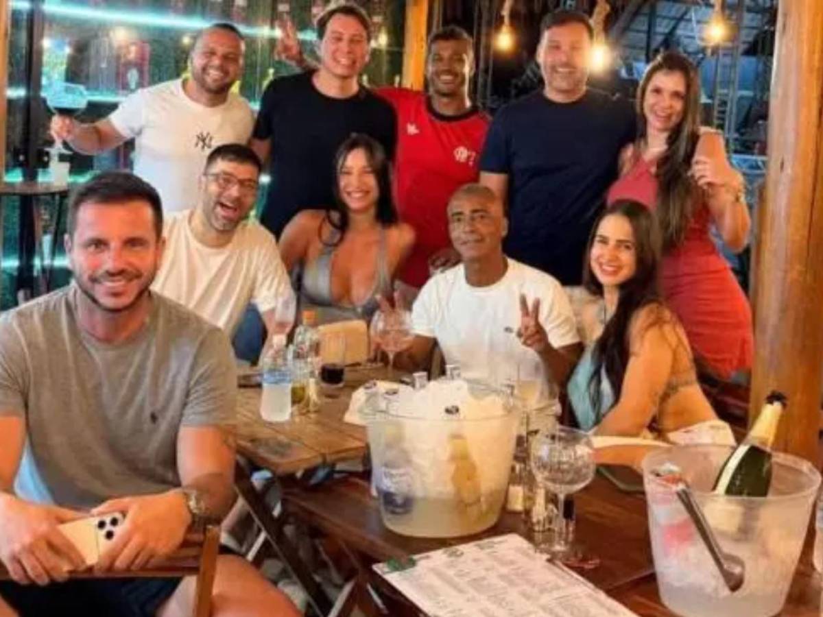 Escándalo: Romario cambia a su novia de 25 años por su mejor amiga y ella reacciona