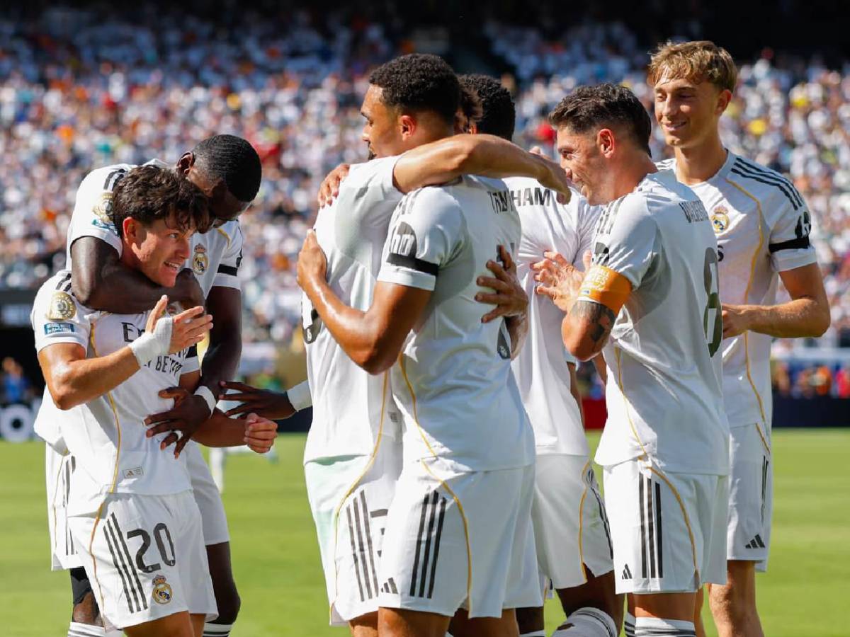 Se iría del Real Madrid: el insólito problema para inscribir a goleador de Xabi