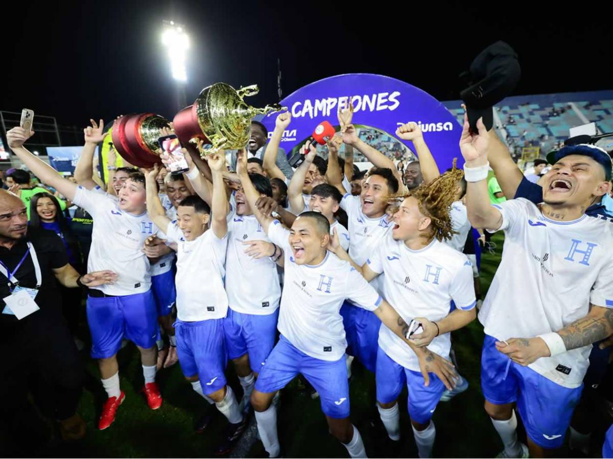 Tiktokers de Honduras festejan, Supremo conquista a Milagro, relajo y ¿quién es la chica de azul?